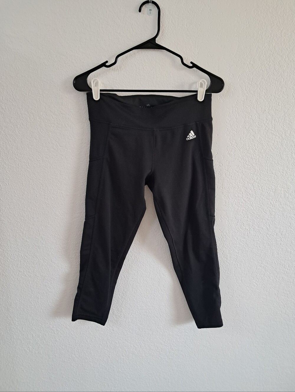 Adidas Black Capri Leggings Womens M Cropped Workout Pants  Climalite Activewear